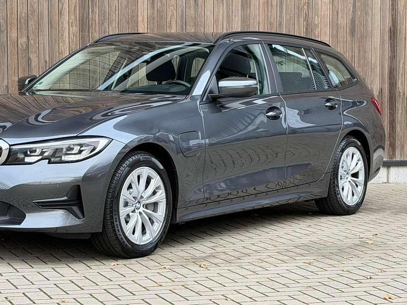 Occasion BMW 330e 292 PK (214 kW) 2021 Grijs Stationwagen