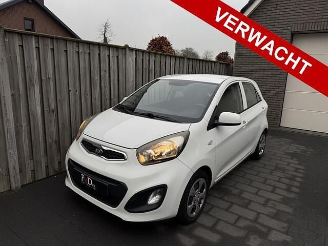 Wit Occasion 2013 Kia Picanto Comfort Hatchback | € 6.250 (Eerlijke prijs) - Afbeelding 1/4