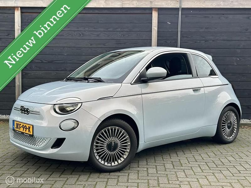 Blauw Gebruikt 2023 Fiat 500e Urban Hatchback | € 18.950 (Goede deal) - Afbeelding 1/4