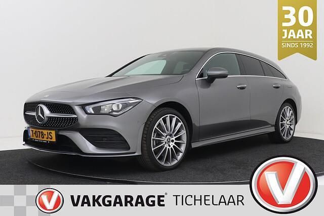 Grijs Gebruikt 2023 Mercedes CLA250 Shooting Brake AMG line Stationwagen | € 33.199 (Goede deal) - Afbeelding 1/3