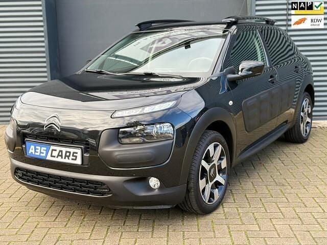Zwart Gebruikt 2016 Citroën C4 Cactus PureTech Hatchback | € 7.395 (Goede deal) - Afbeelding 1/4