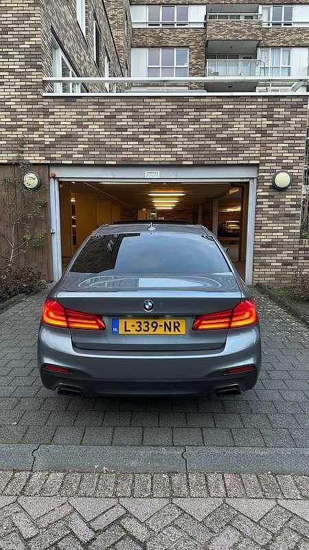 Occasion BMW 540 Sport Line 340 PK (250 kW) 2017 Grijs Sedan