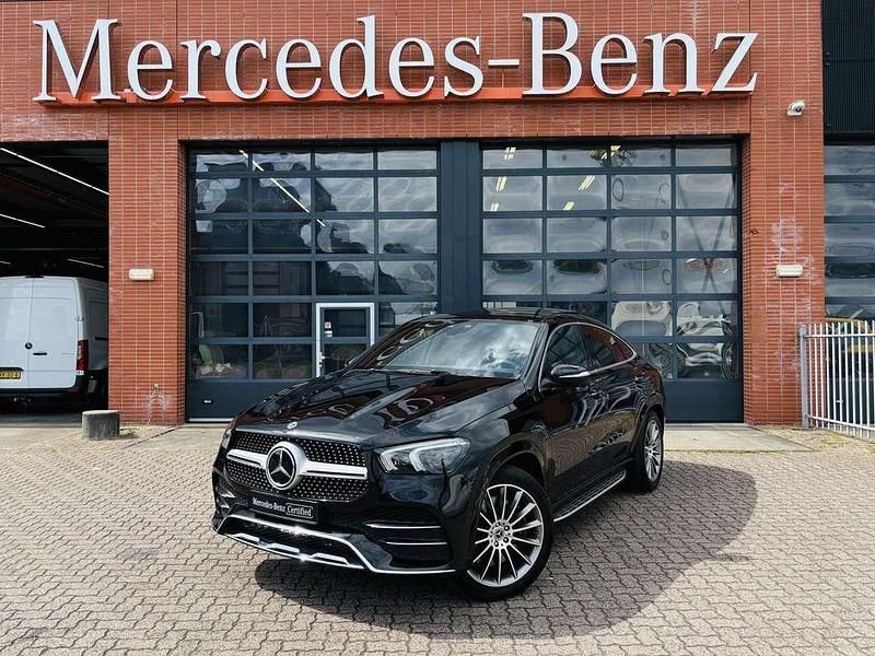 Zwart, metallic lak Gebruikt 2022 Mercedes GLE350 Premium Coupé | € 77.900 (Eerlijke prijs) - Afbeelding 1/4