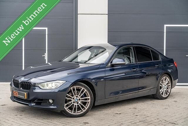 Blauw Gebruikt 2012 BMW 328 M Sport Sedan | € 10.950 (Goede deal) - Afbeelding 1/4