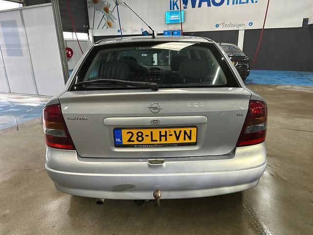 Occasion Opel Astra 101 PK (74 kW) 2003 Grijs Hatchback