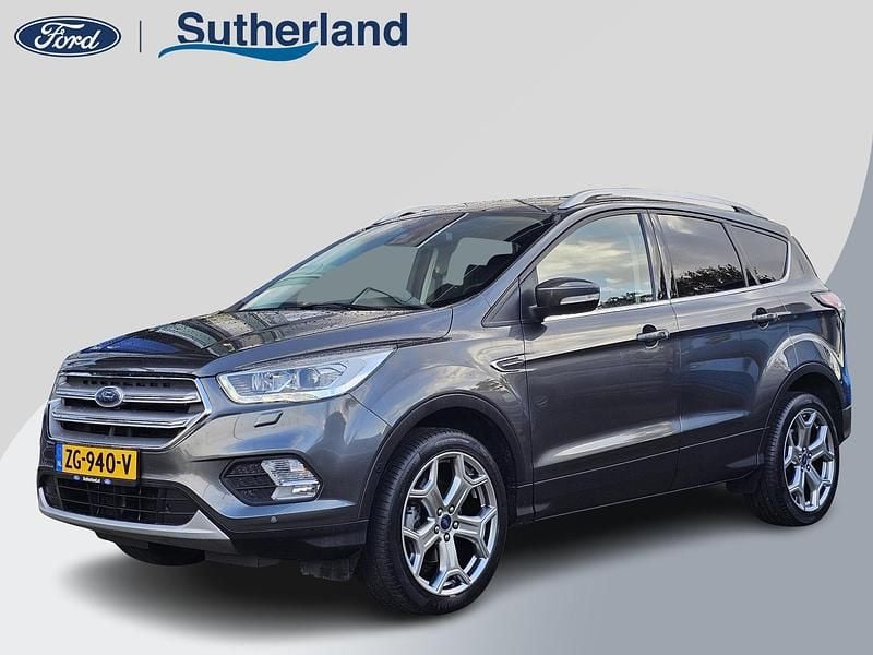 Grijs Gebruikt 2018 Ford Kuga Titanium SUV | € 18.900 (Eerlijke prijs) - Afbeelding 1/4