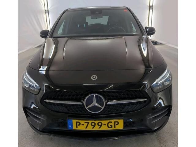 Occasion Mercedes B250 AMG line 218 PK (160 kW) 2022 Zwart MPV