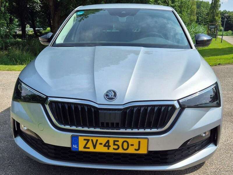 Zilver Gebruikt 2019 Skoda Scala First Edition Hatchback | € 15.499 (Iets duurder) - Afbeelding 1/4