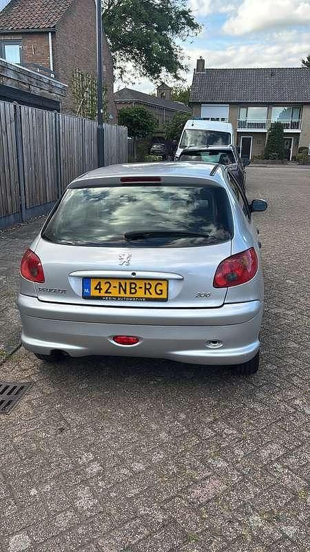 Occasion Peugeot 206 60 PK (44 kW) 2003 Grijs Hatchback