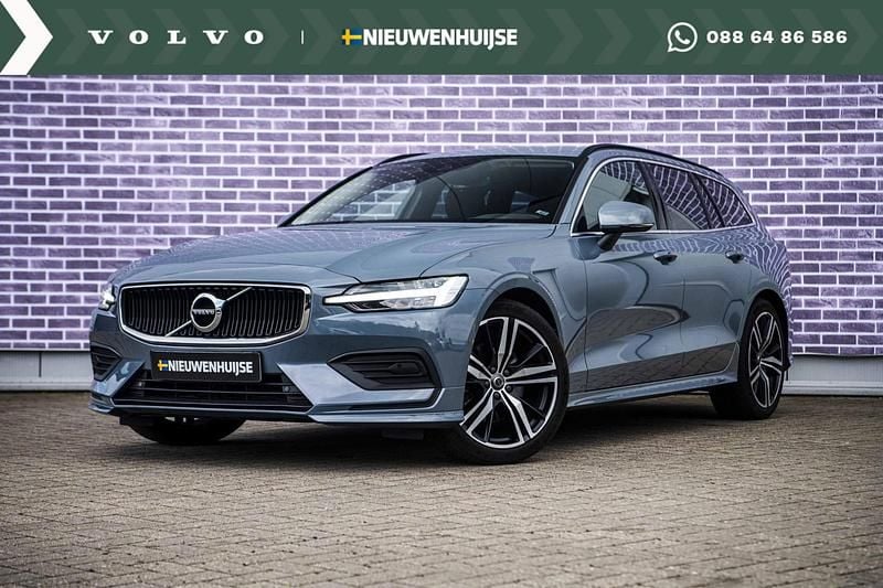 Grijs Gebruikt 2022 Volvo V60 Business Edition Stationwagen | € 29.899 (Goede deal) - Afbeelding 1/3