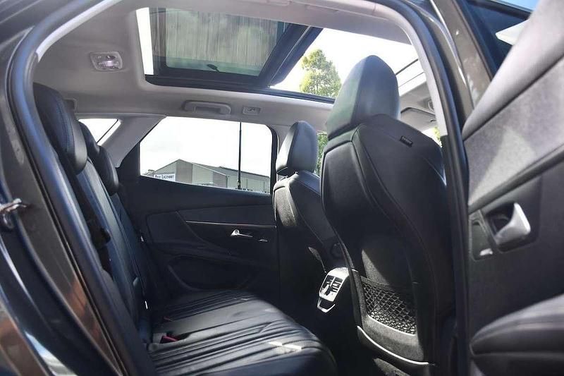 Occasion Peugeot 3008 Crossway 131 PK (96 kW) 2019 Grijs SUV