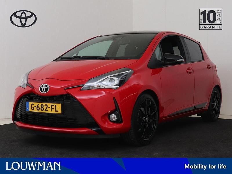 Rood Gebruikt 2019 Toyota Yaris Hybrid Sport Hatchback | € 18.450 (Super prijs) - Afbeelding 1/4