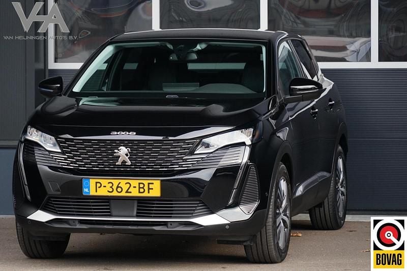 Zwart Occasion 2022 Peugeot 3008 Allure SUV | € 19.950 (Super prijs) - Afbeelding 1/4