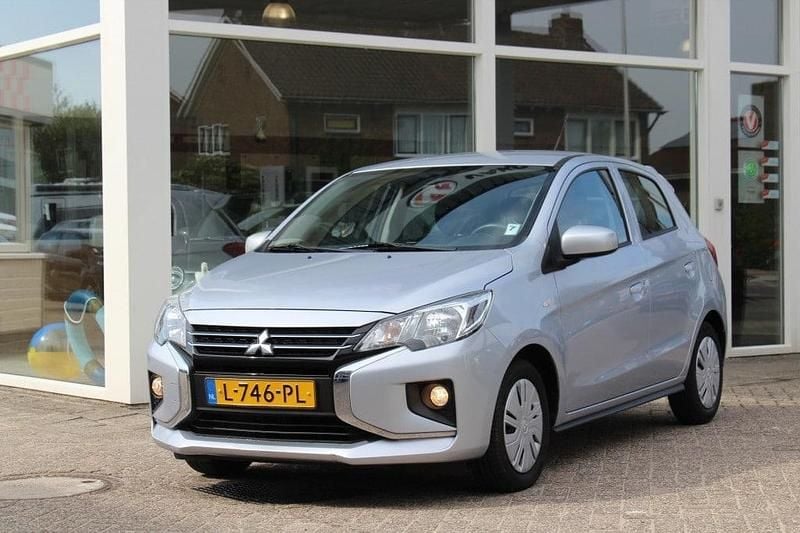 Grijs Gebruikt 2021 Mitsubishi Space Star Hatchback | € 8.950 (Goede deal) - Afbeelding 1/4
