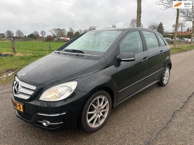 Zwart Gebruikt 2010 Mercedes B180 Business MPV | € 1.950 (Super prijs) - Afbeelding 1/4