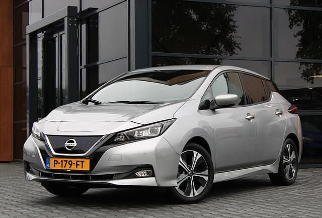 Grijs Gebruikt 2022 Nissan Leaf 360º Hatchback | € 13.950 (Super prijs) - Afbeelding 1/4