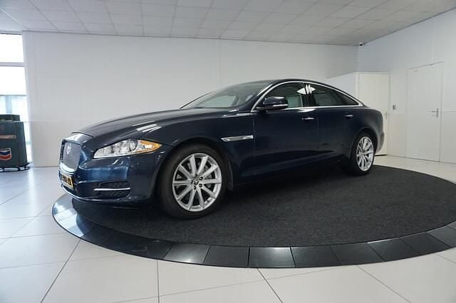 Blauw Gebruikt 2011 Jaguar XJ Sedan | € 19.500 (Super prijs) - Afbeelding 1/4