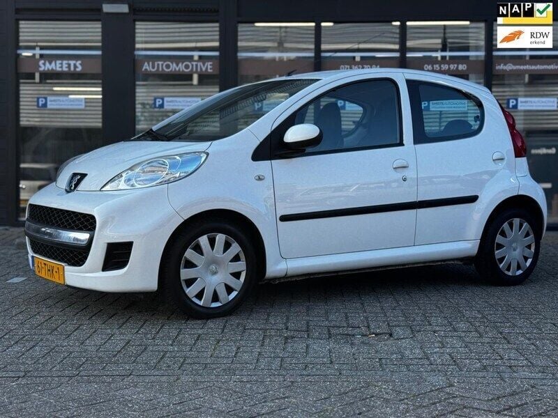 Wit Gebruikt 2012 Peugeot 107 Hatchback | € 2.950 (Eerlijke prijs) - Afbeelding 1/4