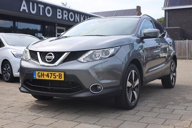 Grijs Gebruikt 2015 Nissan Qashqai SUV | € 13.950 (Eerlijke prijs) - Afbeelding 1/4