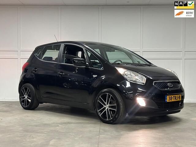 Zwart Gebruikt 2012 Kia Venga Plus Hatchback | € 5.450 (Eerlijke prijs) - Afbeelding 1/4