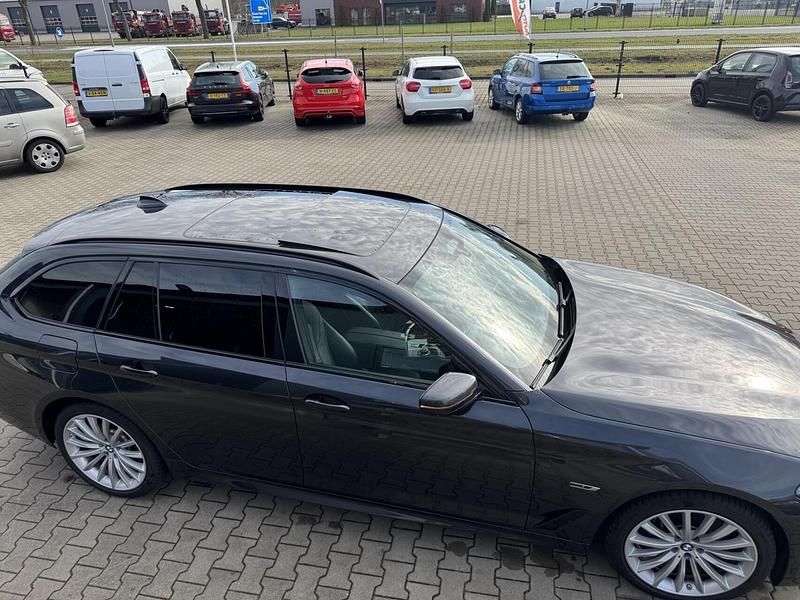 Occasion BMW 530 293 PK (215 kW) 2022 Grijs Stationwagen
