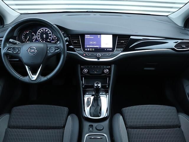 Occasion Opel Astra Business Elegance 146 PK (107 kW) 2021 Wit Hatchback