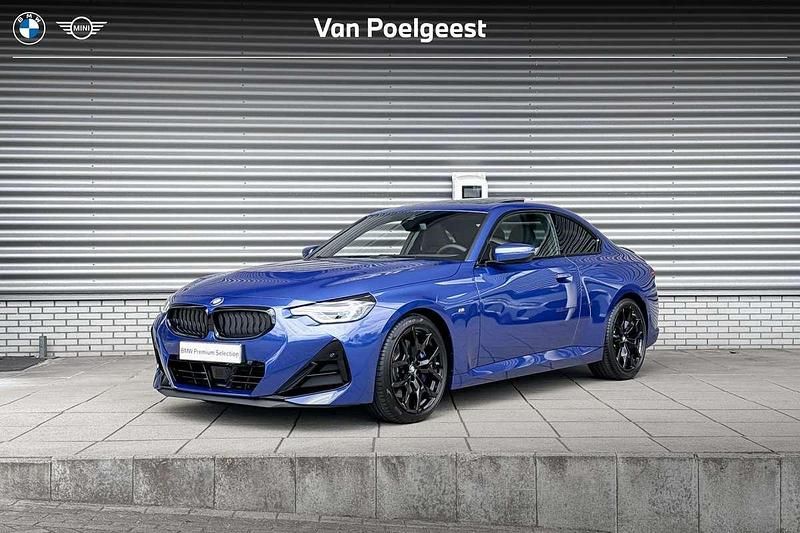 M portiamo blau Nieuw 2025 BMW 220 M Sport Coupé | € 75.339 - Afbeelding 1/4