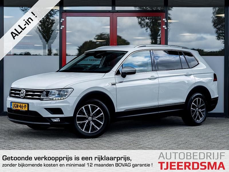 Wit Gebruikt 2020 VW Tiguan Comfortline SUV | € 27.950 (Goede deal) - Afbeelding 1/4