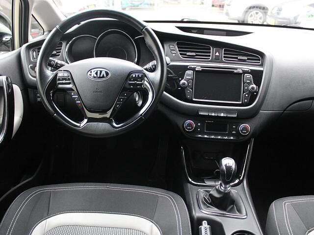 Occasion Kia Ceed Sportswagon 135 PK (99 kW) 2014 Grijs Stationwagen