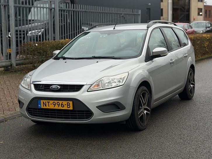 Grijs Gebruikt 2008 Ford Focus Trend Stationwagen | € 1.650 (Goede deal) - Afbeelding 1/4