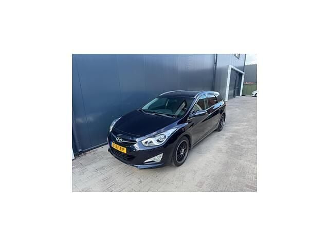 Zwart Gebruikt 2012 Hyundai i40 Stationwagen | € 9.999 (Goede deal) - Afbeelding 1/4