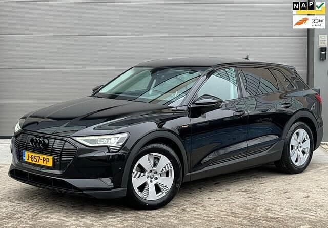 Zwart Occasion 2020 Audi e-tron SUV | € 17.440 (Super prijs) - Afbeelding 1/4