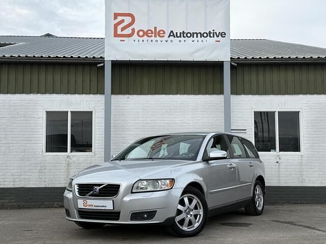 Grijs Occasion 2007 Volvo V50 Stationwagen | € 4.995 (Eerlijke prijs) - Afbeelding 1/4
