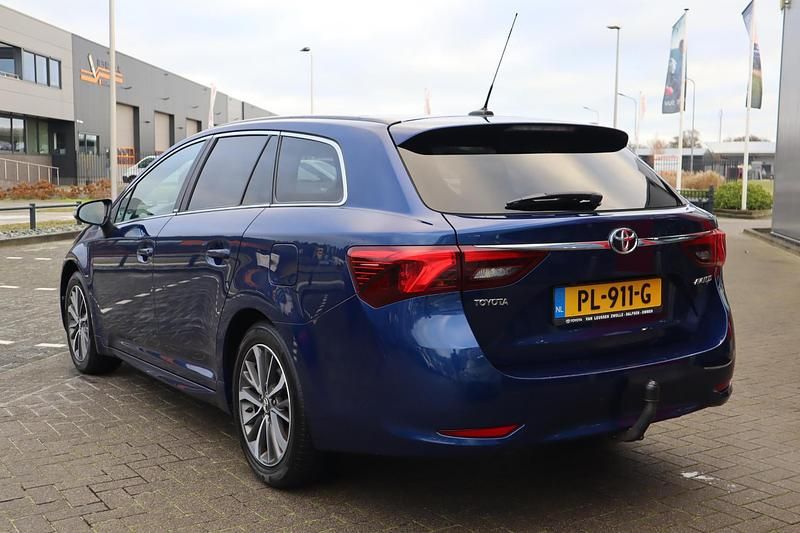 Occasion Toyota Avensis 147 PK (108 kW) 2016 Blauw Stationwagen
