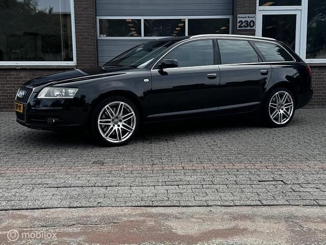 Zwart Gebruikt 2005 Audi A6 Stationwagen | € 3.450 (Goede deal) - Afbeelding 1/4