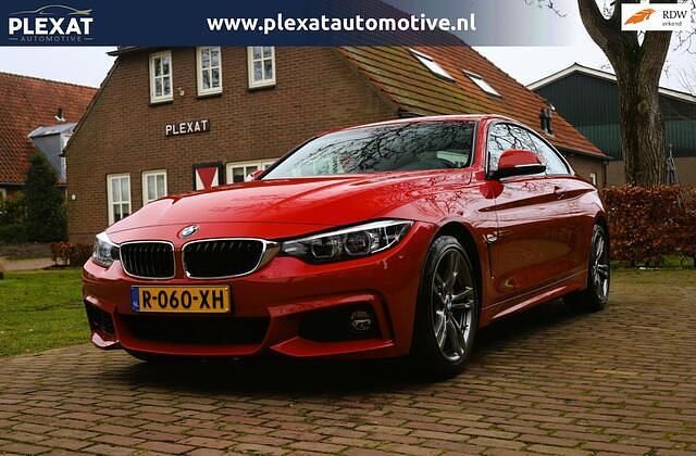Rood (metallic) Occasion 2017 BMW M440 Executive Sedan | € 33.945 - Afbeelding 1/4