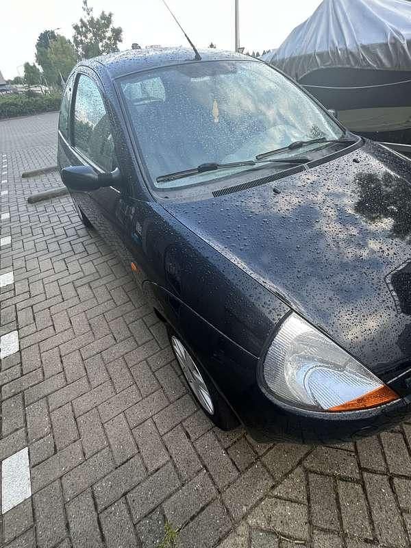Zwart Gebruikt 2008 Ford Ka Cool & Sound Edition Hatchback | € 800 (Goede deal) - Afbeelding 1/4