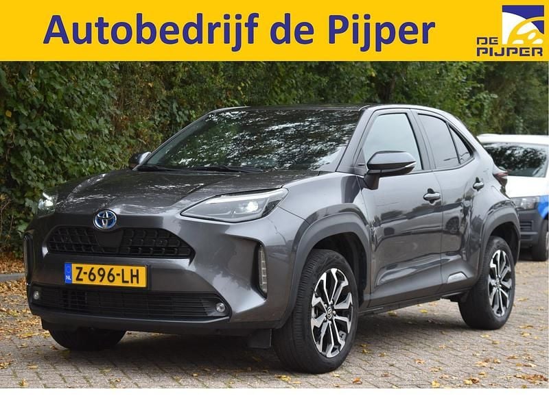 Grijs Gebruikt 2024 Toyota Yaris Cross X-plore SUV | € 29.950 (Eerlijke prijs) - Afbeelding 1/3