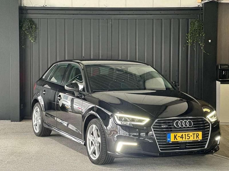 Occasion Audi A3 Sportback e-tron Sport 204 PK (150 kW) 2017 Zwart Hatchback