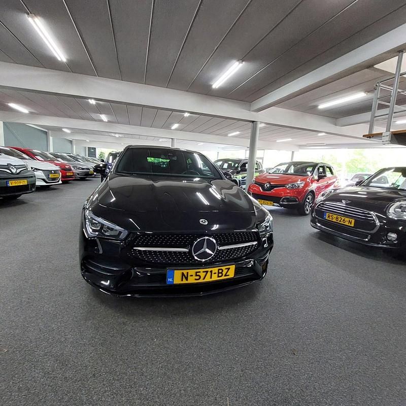 Occasion Mercedes CLA200 Shooting Brake Business 163 PK (119 kW) 2021 Zwart Stationwagen