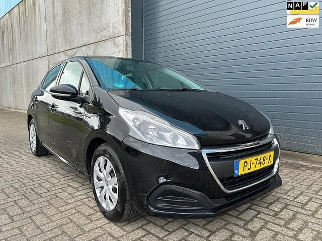 Zwart Gebruikt 2017 Peugeot 208 Active Hatchback | € 4.999 (Goede deal) - Afbeelding 1/4
