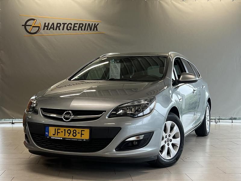 Grijs (metallic) Gebruikt 2016 Opel Astra Stationwagen | € 7.725 (Iets duurder) - Afbeelding 1/3