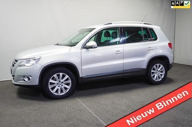 Grijs Gebruikt 2009 VW Tiguan Sport SUV | € 6.950 (Eerlijke prijs) - Afbeelding 1/4