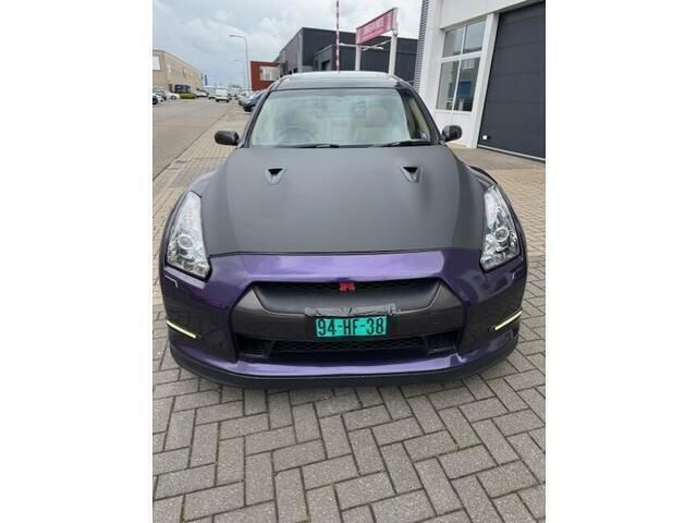 Paars Gebruikt 2002 Nissan Stagea GT Stationwagen | € 16.500 - Afbeelding 1/4
