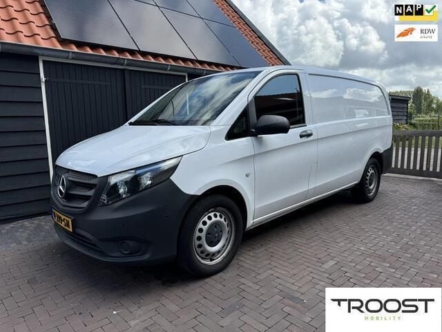 Wit Gebruikt 2018 Mercedes Vito MPV | € 16.895 (Goede deal) - Afbeelding 1/4