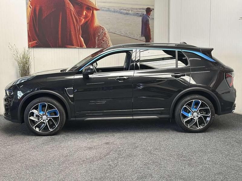 Zwart Gebruikt 2023 Lynk & Co 01 SUV | € 25.440 (Goede deal) - Afbeelding 1/1