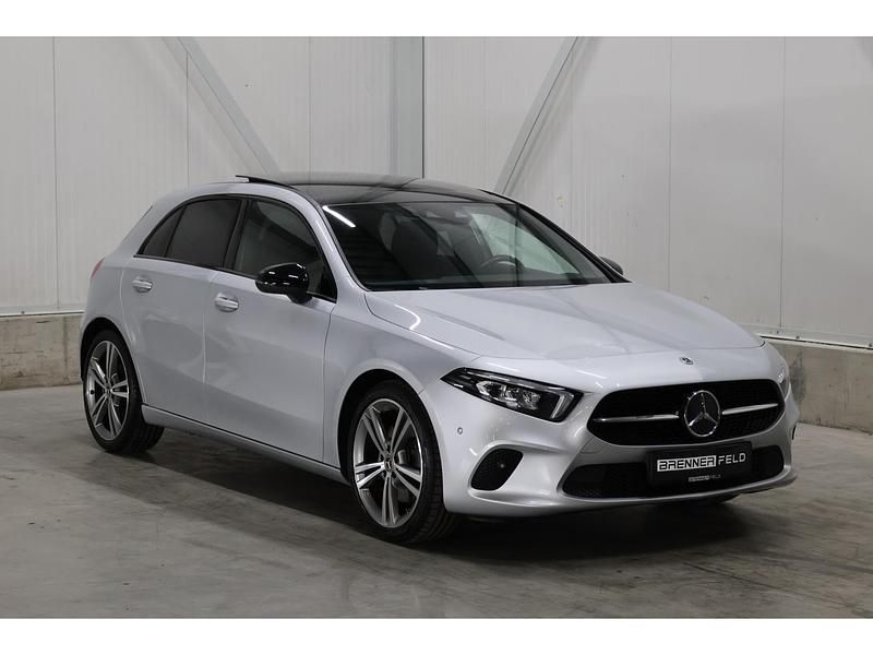 Grijs Gebruikt 2021 Mercedes A250 Advantage Hatchback | € 32.995 (Super prijs) - Afbeelding 1/4