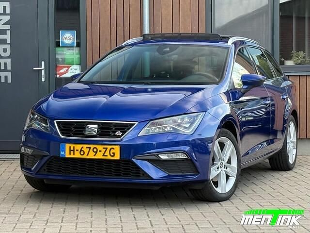 Blauw Gebruikt 2020 Seat Leon FR Hatchback | € 16.950 (Iets duurder) - Afbeelding 1/4