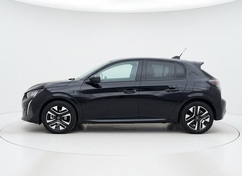 Occasion Peugeot 208 Allure 110 PK (80 kW) 2025 Zwart Hatchback