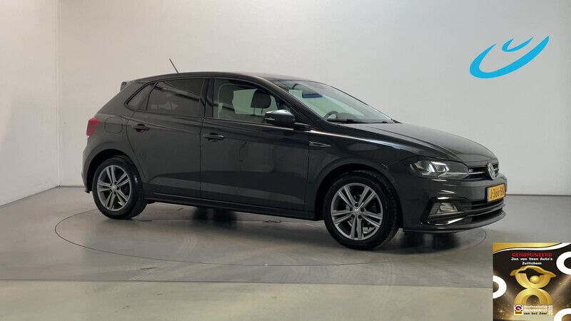 Grijs Gebruikt 2020 VW Polo Highline Hatchback | € 14.750 (Eerlijke prijs) - Afbeelding 1/3